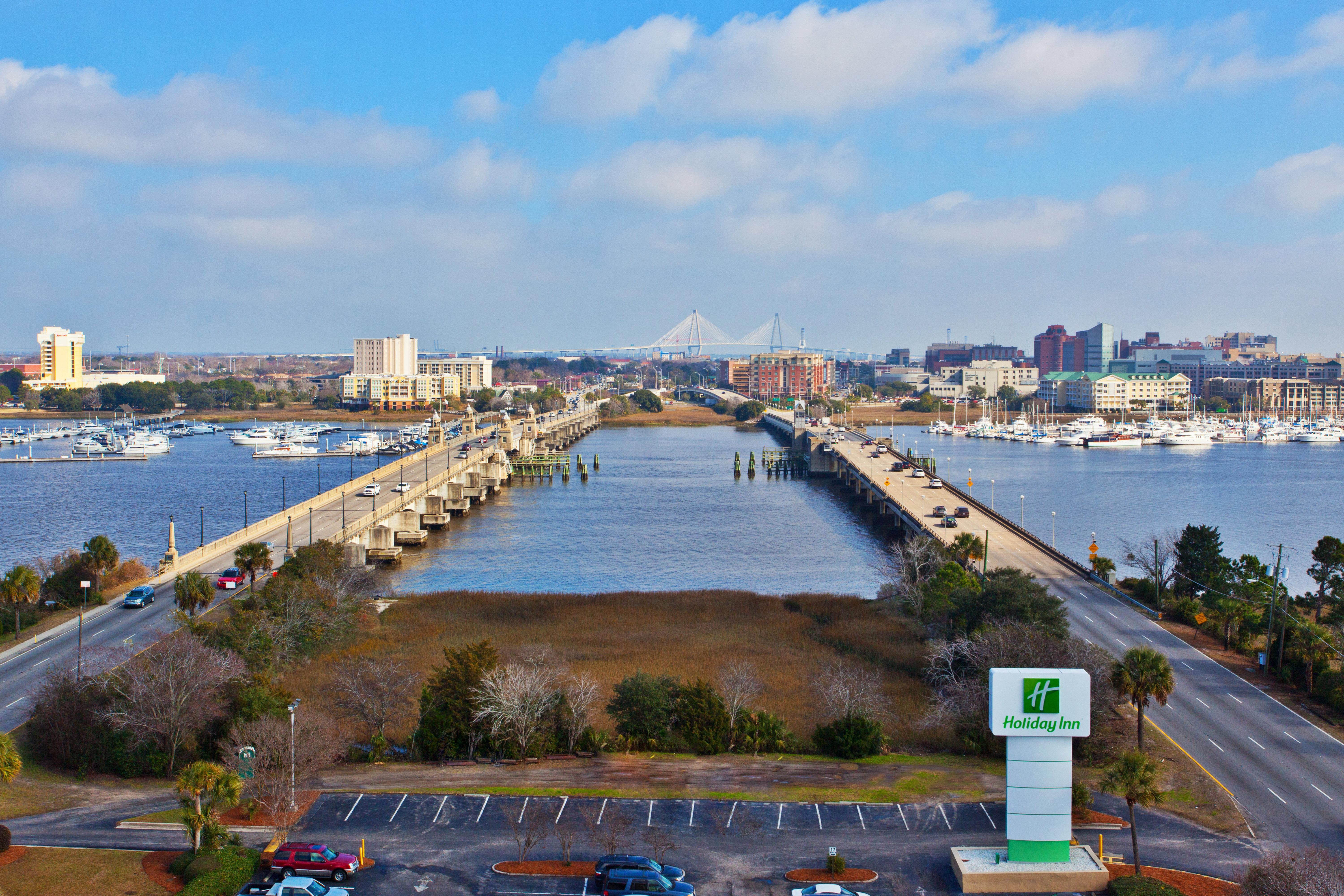 Holiday Inn Charleston-Riverview, An Ihg Hotel Экстерьер фото