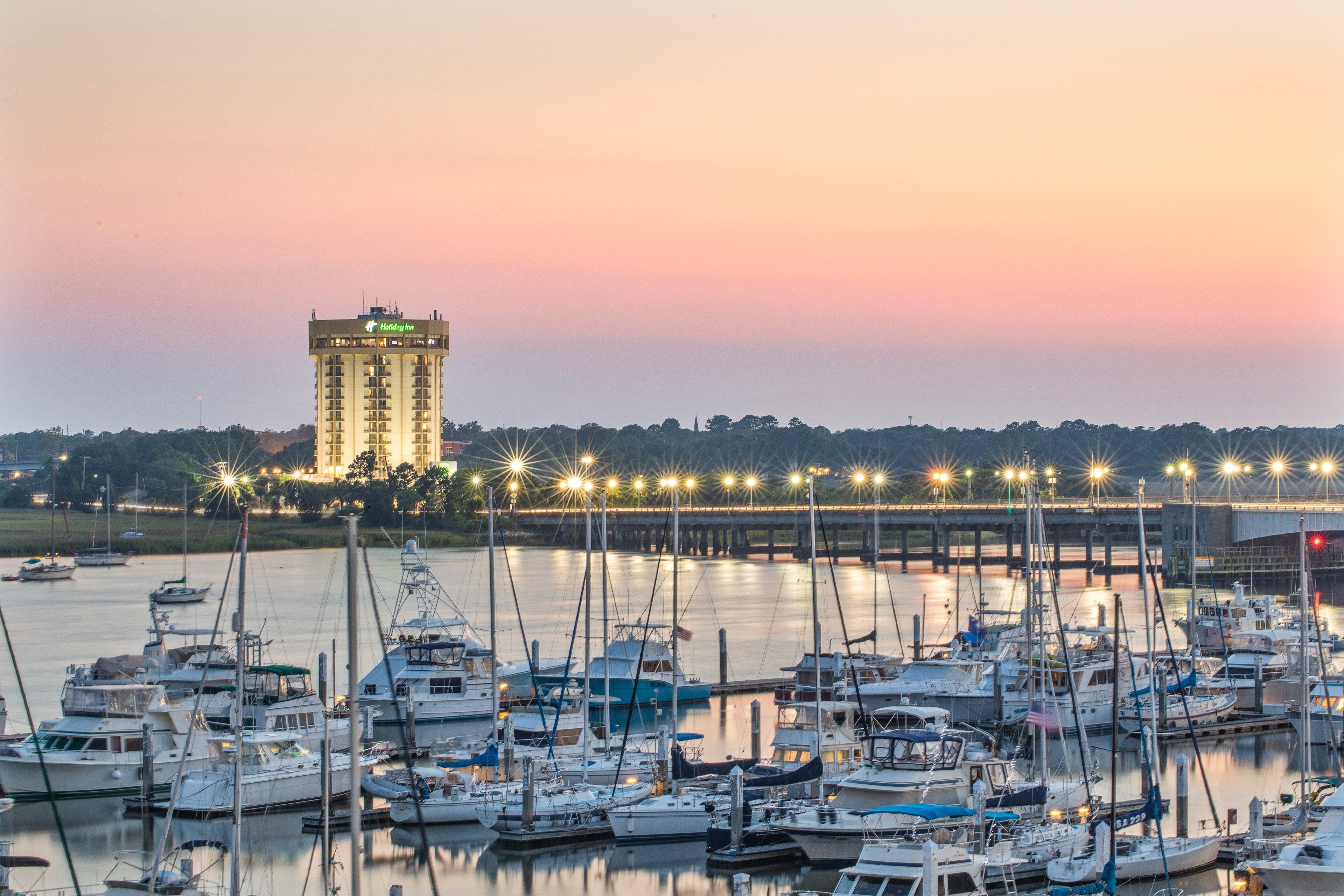 Holiday Inn Charleston-Riverview, An Ihg Hotel Экстерьер фото