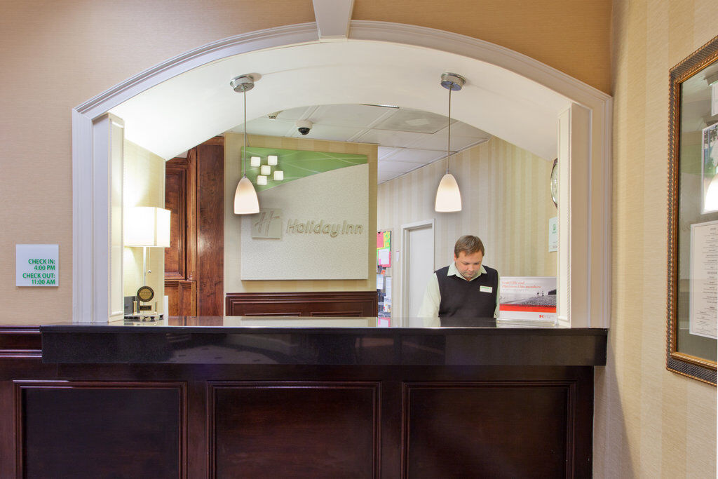 Holiday Inn Charleston-Riverview, An Ihg Hotel Экстерьер фото